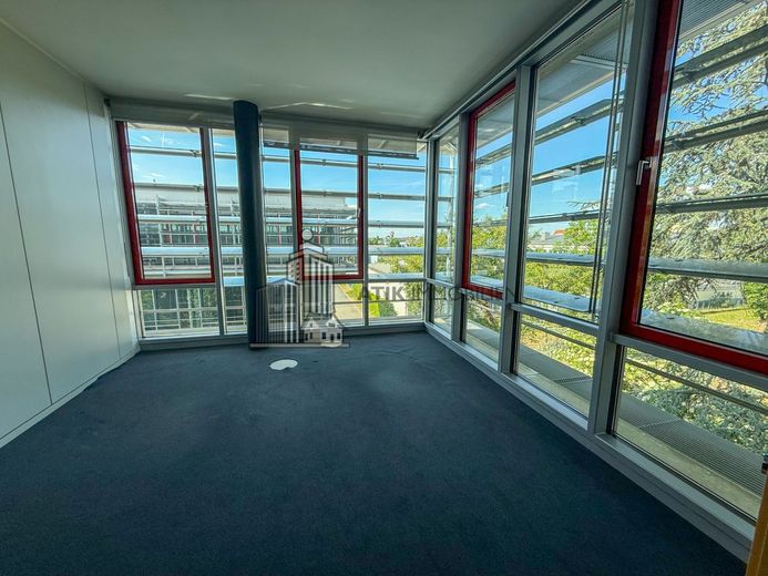 ATIK: Herausragende Architektur x Repräsentative Büro- und Schulungsflächen - provisionsfrei – Innenansicht