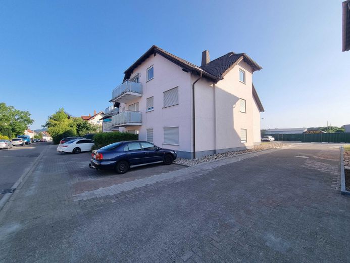 Ramstein | 27 viviendas | TOTALMENTE ALQUILADO | 437.064 € de alquiler neto anual | 6,33 % DE RENTABILIDAD BRUTA | FACTOR 15,79 – Außenansicht Seufzerweg 2-4