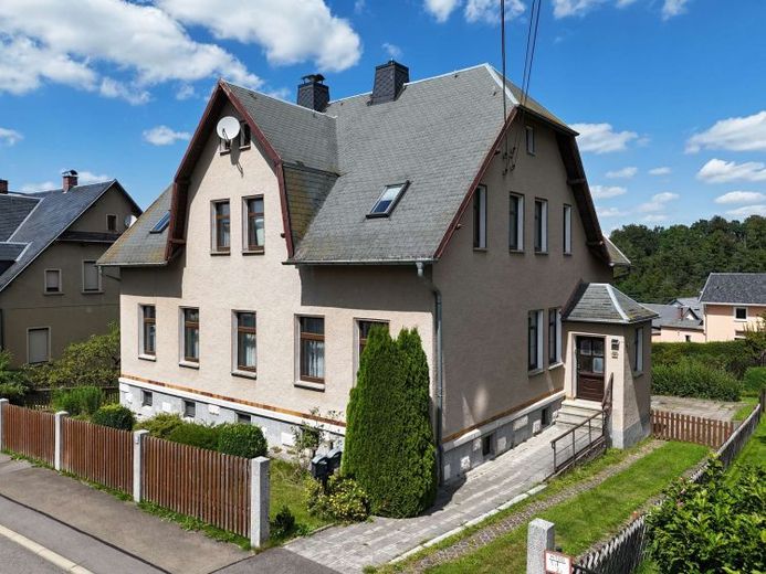 Ruhe, Platz und Lebensqualität – Ihr Familiendomizil in Auerbach – Foto 1