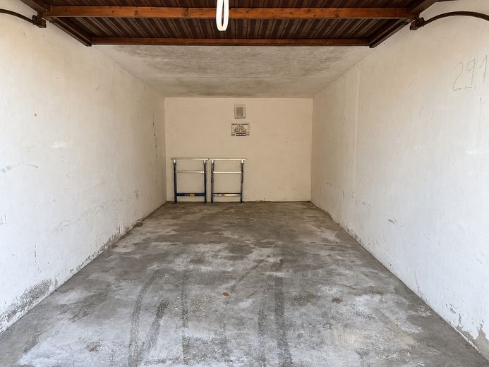 Świeżo zmodernizowane mieszkanie 3-pokojowe z balkonem – pierwsze zasiedlenie i bez prowizji – Garage