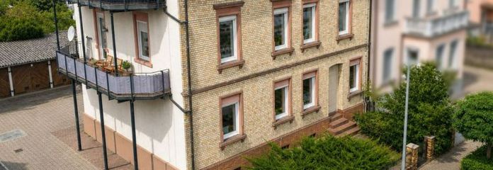 Historisches Mehrfamilienhaus mit stabilem Ertrag – Ideales Investment für Kapitalanleger