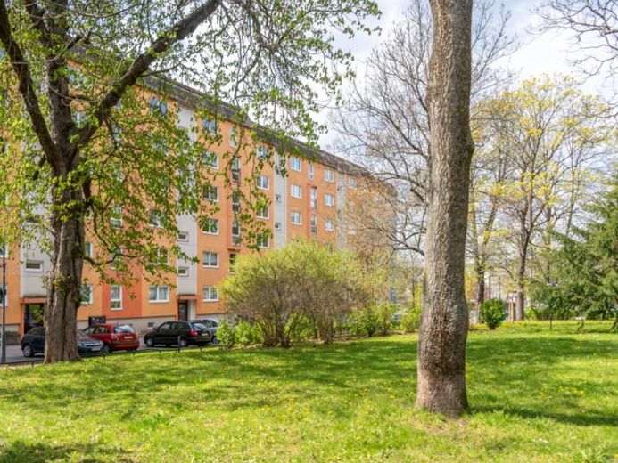 2-Raum-Wohnung im Erdgeschoss mit Balkon auf dem südlichen Sonnenberg – Foto 1