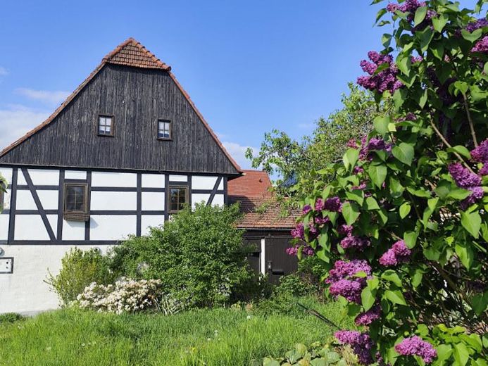 Kleine Galeriewohnung im liebevoll sanierten Fachwerkhaus – Bauernhaus