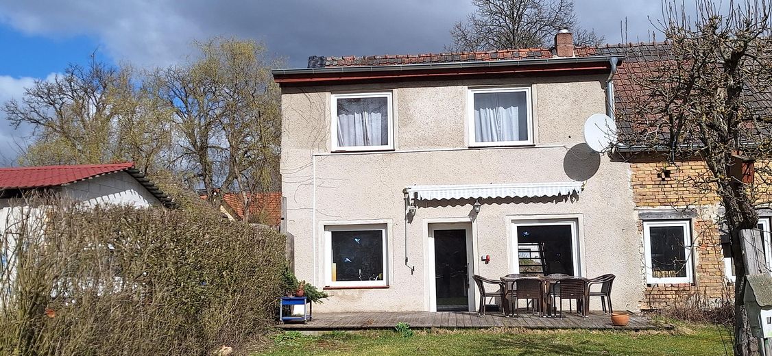 Einfamilienhaus / Ferienhaus – Blick vom Garten aus