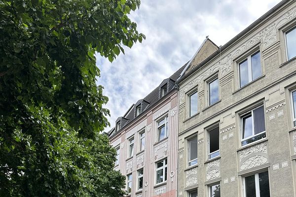 "Gelenek yenilikle buluşuyor" - Dortmund'daki idil arka bahçede çok yönlü kullanılabilir ev