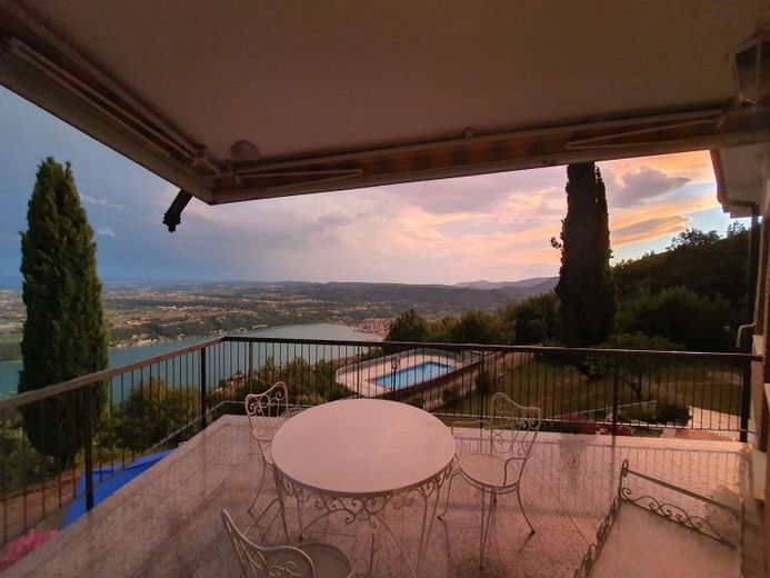 Exklusive Villa mit Einliegerwohnung und Pool am Gardasee – Foto 1