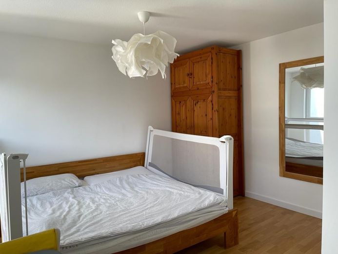 Schlafzimmer 1