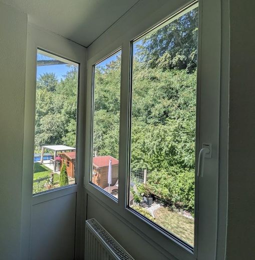 Lichtdurchflutete 3-Zimmer-Wohnung mit Süd-Wintergarten und Waldblick am Ebersberger Forst. – Kinderzimmer / Büro.