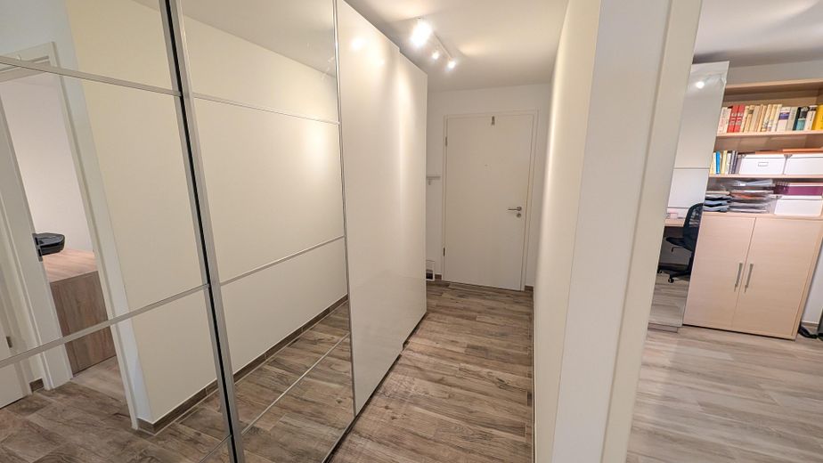 Flur zur Wohnungstür