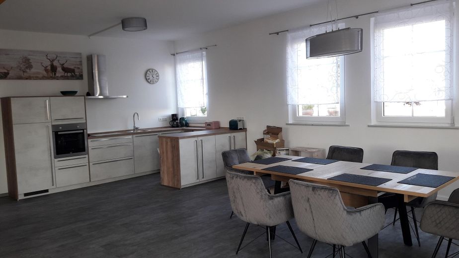 Küche und Essbereich