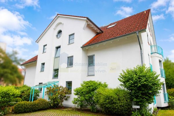 Sensación residencial de lujo - Amplio apartamento tipo maisonette de 159 m², dos niveles de vivienda, tres balcones y distribución flexible de los espacios - renovado - en Bad Dürrheim