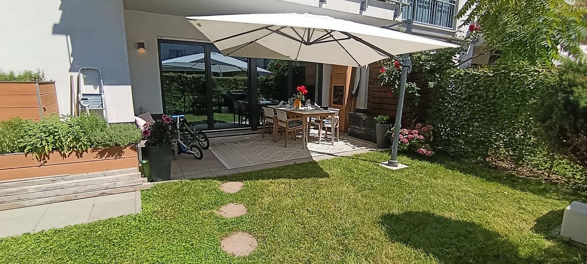 Direct beschikbare 3-kamer-tuinwoning met ZW-terras & nieuwe verwarming – provisievrij – Terrasse