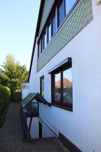 Großzügiges Einfamilienhaus mit vermietetem Obergeschoss – Foto 10