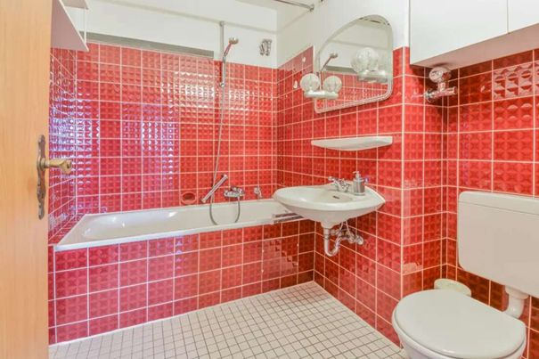 Jobcenter – جوب سنتر – Джобцентер – deine neue Wohnung ist fertig! – Badezimmer