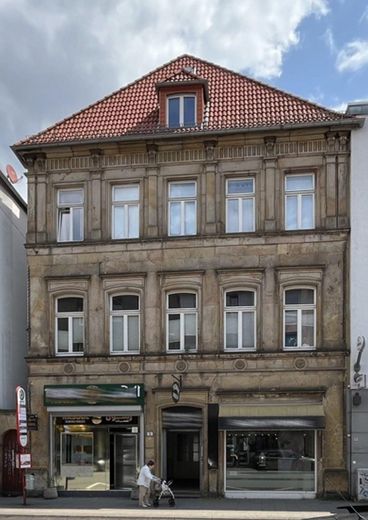 WG-ZIMMER-VERMIETUNG – Moderne 4er-WG – KEINE komplette Wohnung!! – Hausansicht