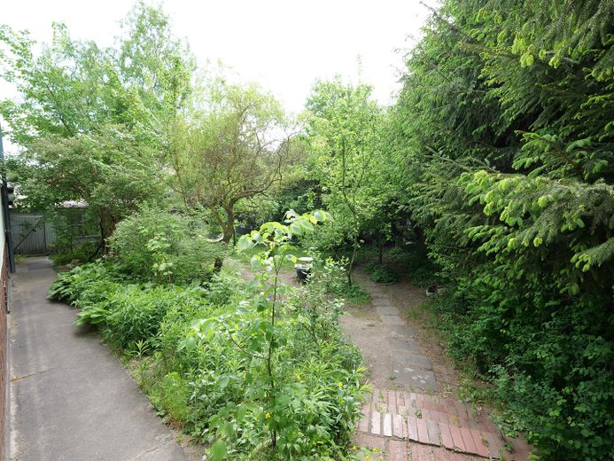 منزل متعدد الشقق في برلين-غراوناو – موقع جذاب بالقرب من المياه – Garten Westseite