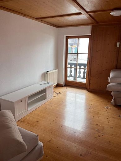 MFH und Gewerbe im Hintergebäude in Rottach-Egern – 2. OG WZ
