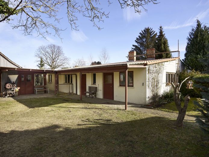 Haus mit 5 Zimmern, Wintergarten und vieles mehr – Nebengelass