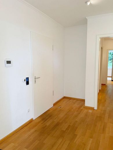 Wohnen, wo Hamburg zur Elbe hinabsteigt – Eingansbereich