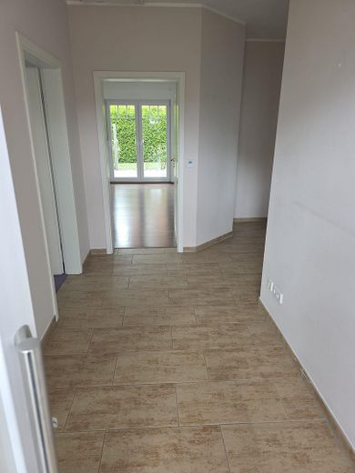 Flur vom Hauseingang gesehen