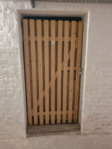 Gerenoveerd EN direct beschikbaar: tuinappartement m. eigen ingang, vloerverwarming, meer- en stationsnabijheid – Keller 2