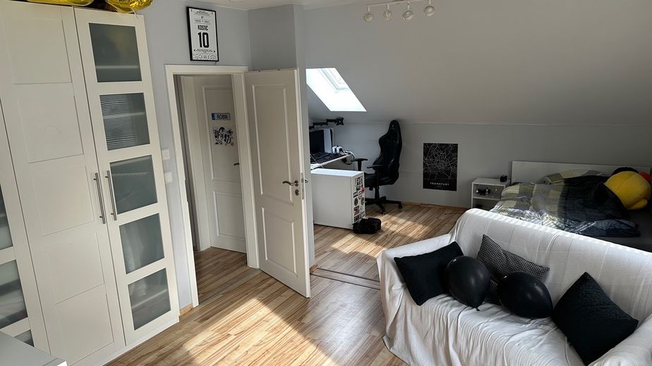 Een bijzonder huis in het Taunusgebergte – Foto 11