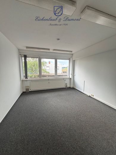 Moderne Bürofläche im Gewerbegebiet Saarlouis-Röderberg – Büro