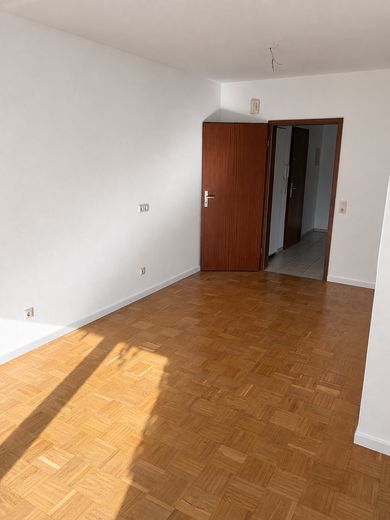 Attraktive Maisonette mit Südbalkon, zwei komplett renovierten Bädern und neuer Küche in Brühl – Essbereich