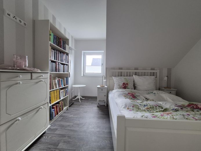 Schöne moderne Doppelhaushälfte in begehrter Lage in Tannenhausen – Kind / Gäste