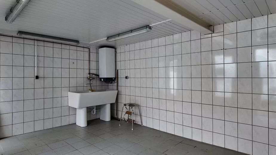 Herleshausen, EFH + Nebengeb. – Foto 9