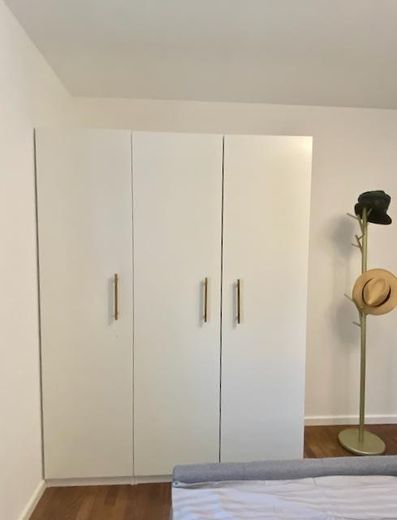 Top Möbliert / Fully furnished: Elegante 3-Zi-Gartenwohung, WLAN, Home Office, TG-Stellplatz – Foto 12