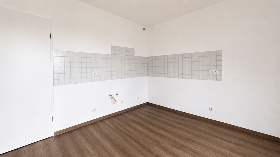 Luminoso appartamento con 2 locali, cucina componibile e terrazza sul tetto – Küche