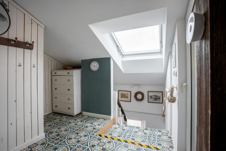 Großzügige Dachgeschoßwohnung – Eingangsbereich/Stiegenhaus