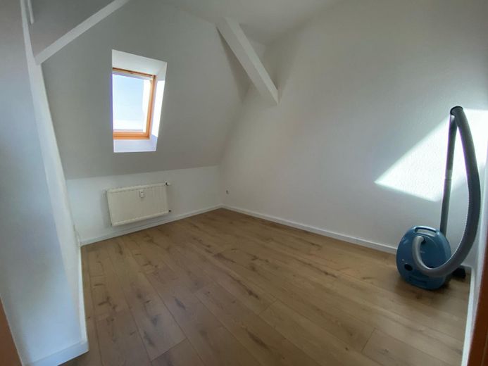 Renovierte Dachgeschosswohnung in ruhiger Lage – Foto 18