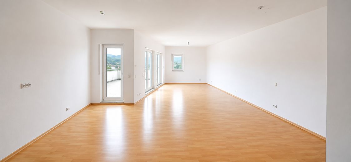 Großzügige 86 m² Studio-Wohnung mit Loft-Charakter und Dachterrasse – Wohnzimmer