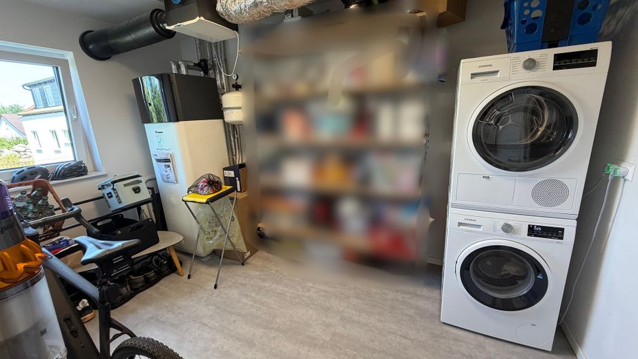 Yeni değerinde masif yapı ev (A+) – ısı pompası, tasarım mutfak ve Wallbox ile, Kulmbach – HWR