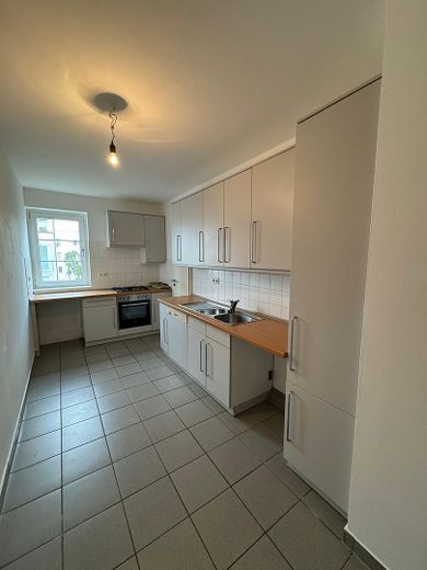 2 Teilmöblierte Zimmer Wohnung mit eigener Garage – Foto 12