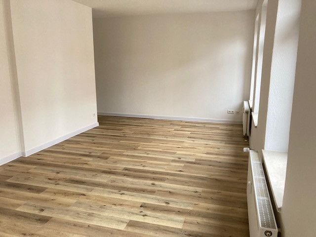 Wohnung 1,5 Zi mit Küche - perfekt für Singles, Studenten, Pendler zentral in Leipzig Gohlis – Wohnzimmer