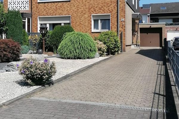 Von Privat Haus Mehrparteienhaus Renditeobjekt in Spellen Voerde