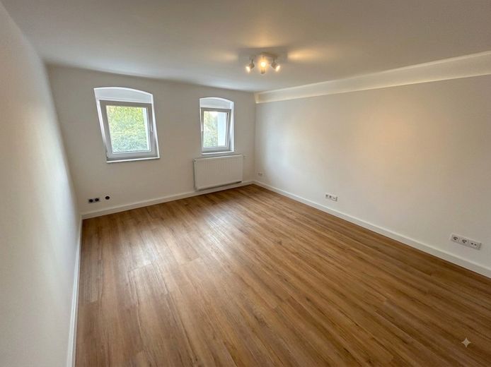 Wohnen wie im Eigenheim: 5-Raum-Maisonette, Terrasse, Garten, Erstbezug, Energiesparhaus – Kinder-/Schlafzimmer (KI-bearb