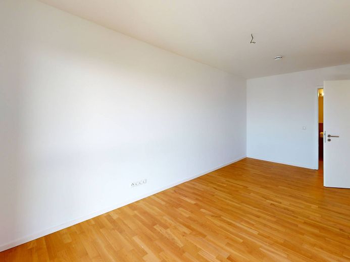 Moderne 3-Zimmer-Wohnung mit EBK und ZWEI BALKONEN im Neubauquartier 'Ferdinand's Garden' – Foto 7