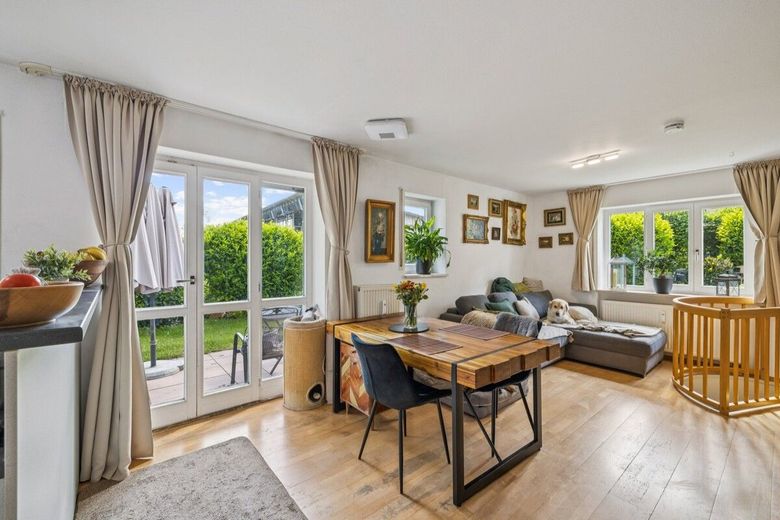 EG-Wohnung mit 134 m² großem Süd-Westgarten und direkt zugänglichem beheiztem Hobbyraum (21 m²) – Essen