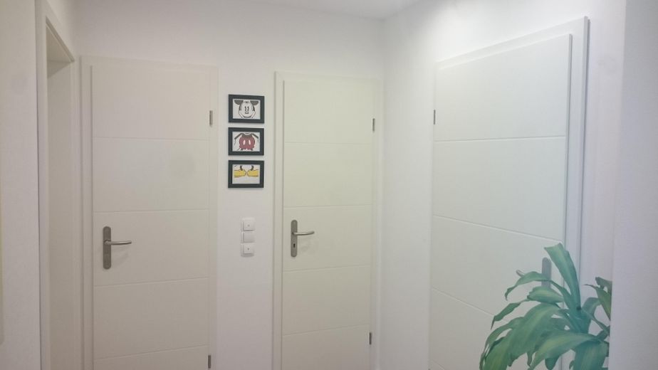 Heller zentraler Flur 