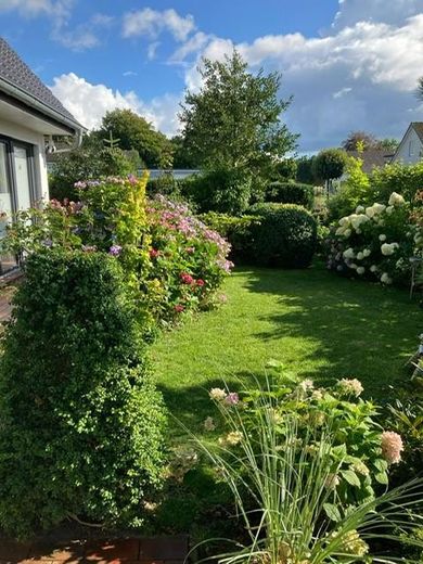 Exclusive country house near Sylt with ambiance & flair – Romantischer Garten