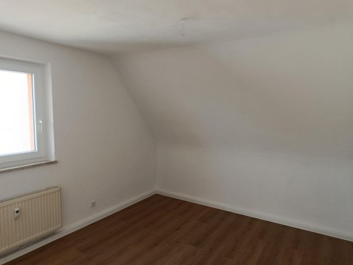 Komplett renovierte 3 Zimmer DG-Maisonette Wohnung in Holzgerlingen – Schlafzimmer/Kinderzimmer