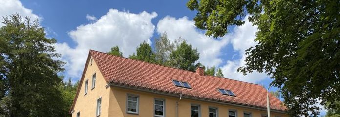 Gemütliche 4-Raumwhg. mit Tageslichtbad und Balkon in Zwickau! Wallbox für E-Autos am Haus!