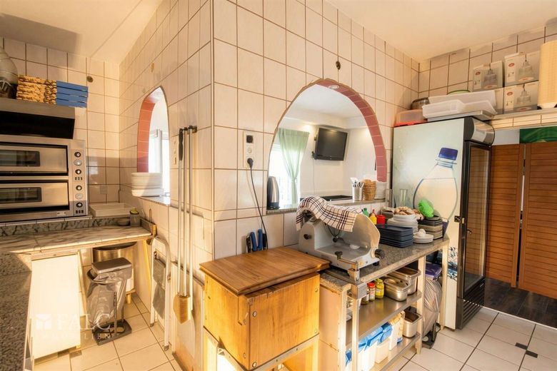 Verwirklichen Sie Ihren Traum vom eigenen Restaurant! – Küche - (KI generiert)