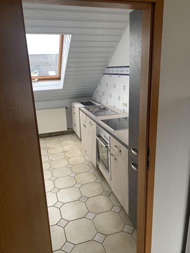 Renovierte Wohnung inkl. Küche – Küche_01