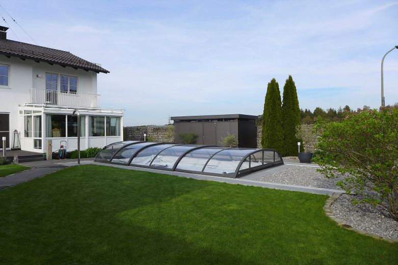 Beste Wohnlage und hochwertige Ausstattung, Garten Süd-West Ausrichtung mit Pool – Garten und Pool