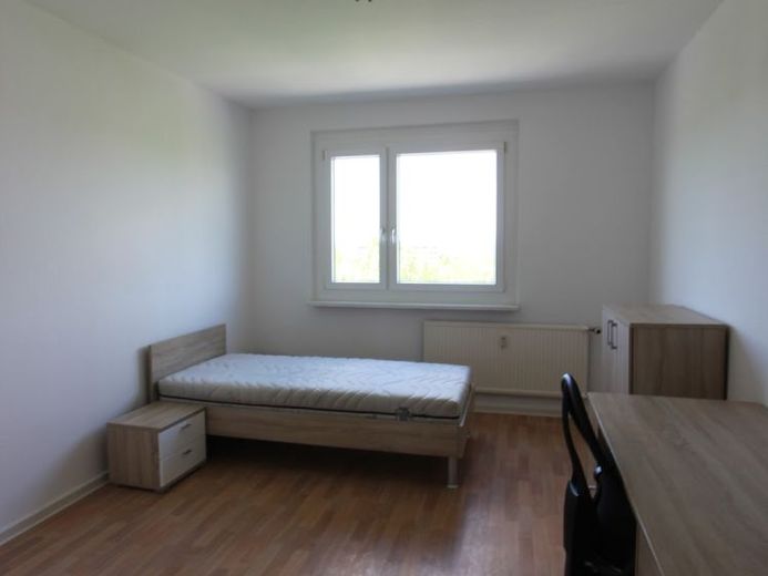 Möbliertes WG-Zimmer frei – Foto 1